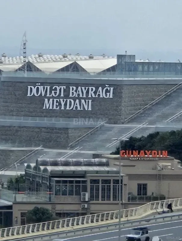Satılır 2 otaqlı mənzil 100 m²