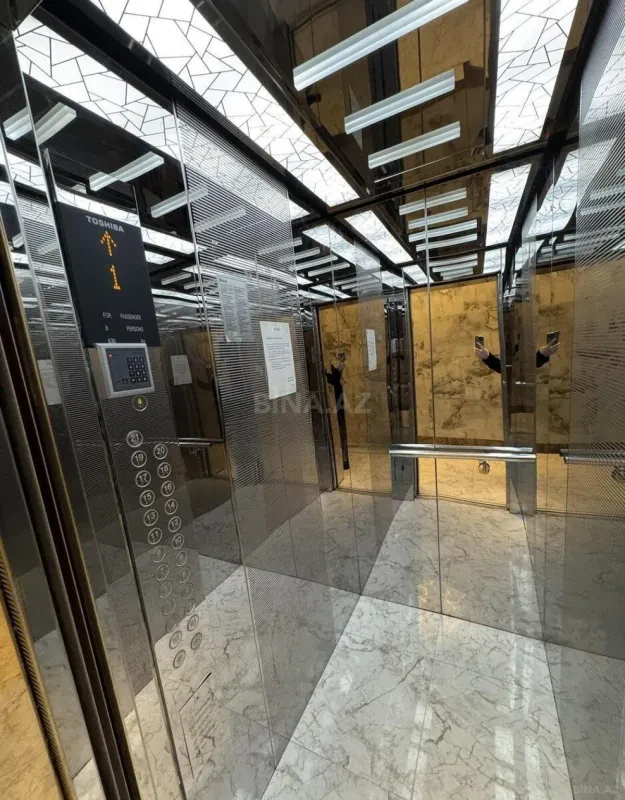 Satılır 4 otaqlı mənzil 175 m²