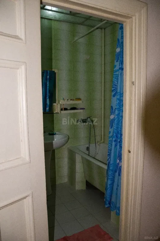 Kirayə verilir 2 otaqlı mənzil 65 m²