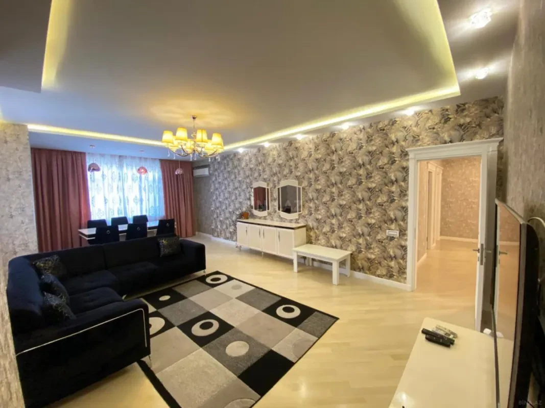 Kirayə verilir 3 otaqlı mənzil 150 m²