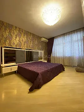 Kirayə verilir 3 otaqlı mənzil 150 m²