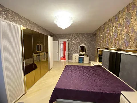 Kirayə verilir 3 otaqlı mənzil 150 m²