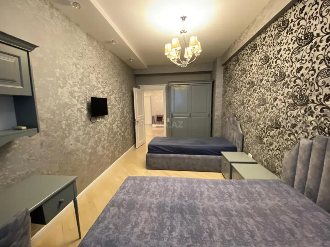 Kirayə verilir 3 otaqlı mənzil 150 m²