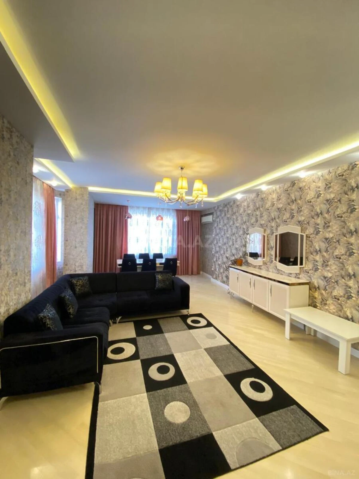 Kirayə verilir 3 otaqlı mənzil 150 m²