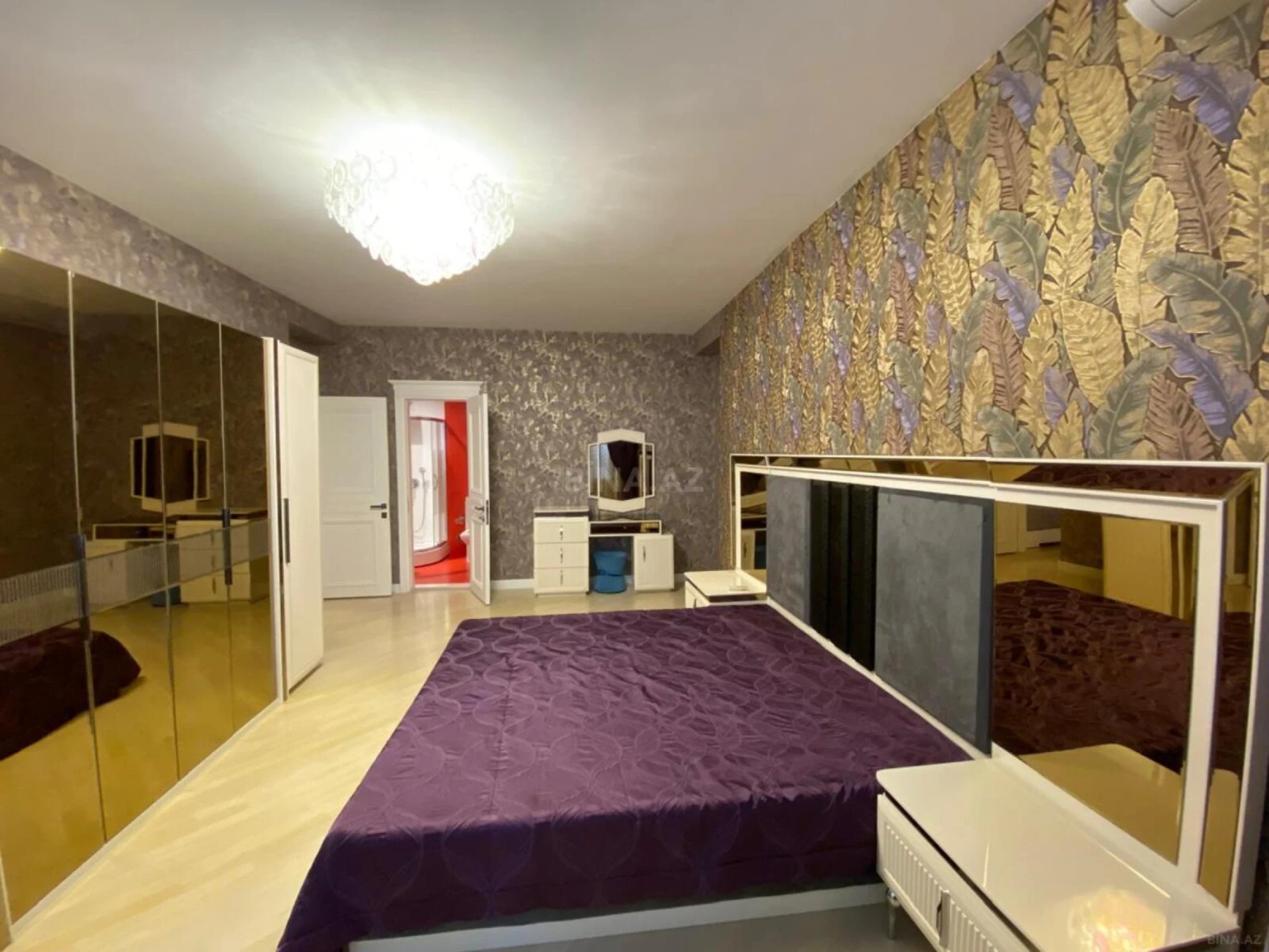 Kirayə verilir 3 otaqlı mənzil 150 m²