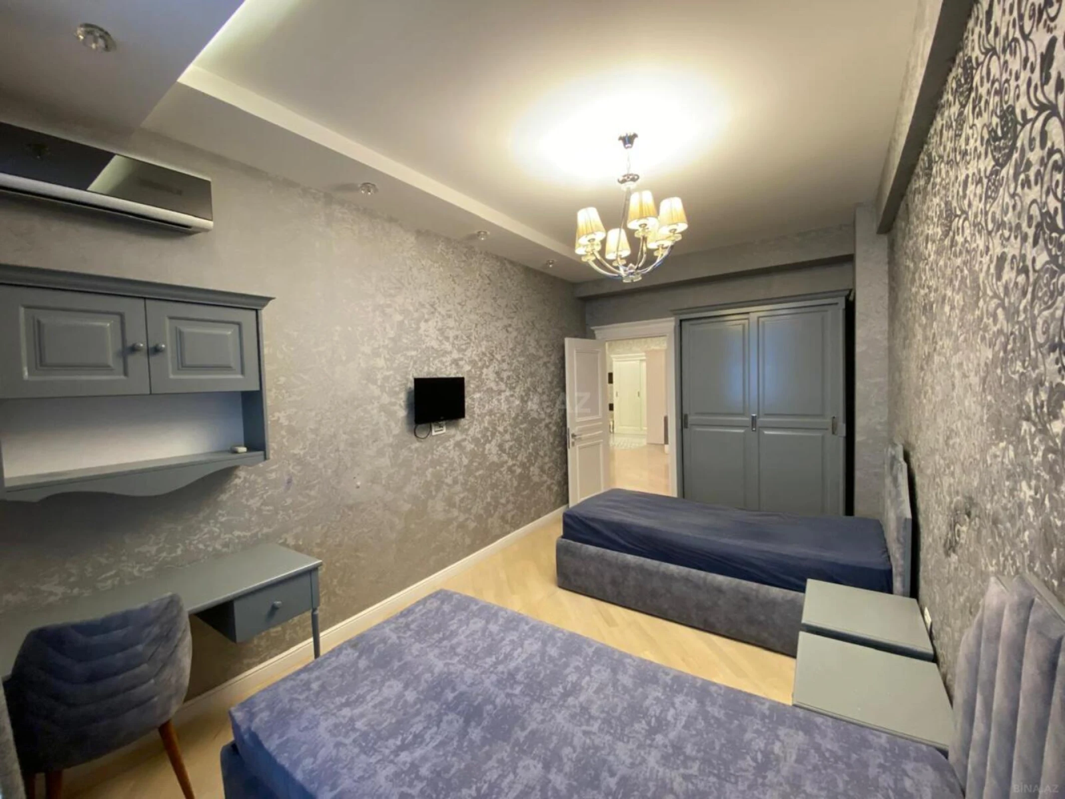 Kirayə verilir 3 otaqlı mənzil 150 m²