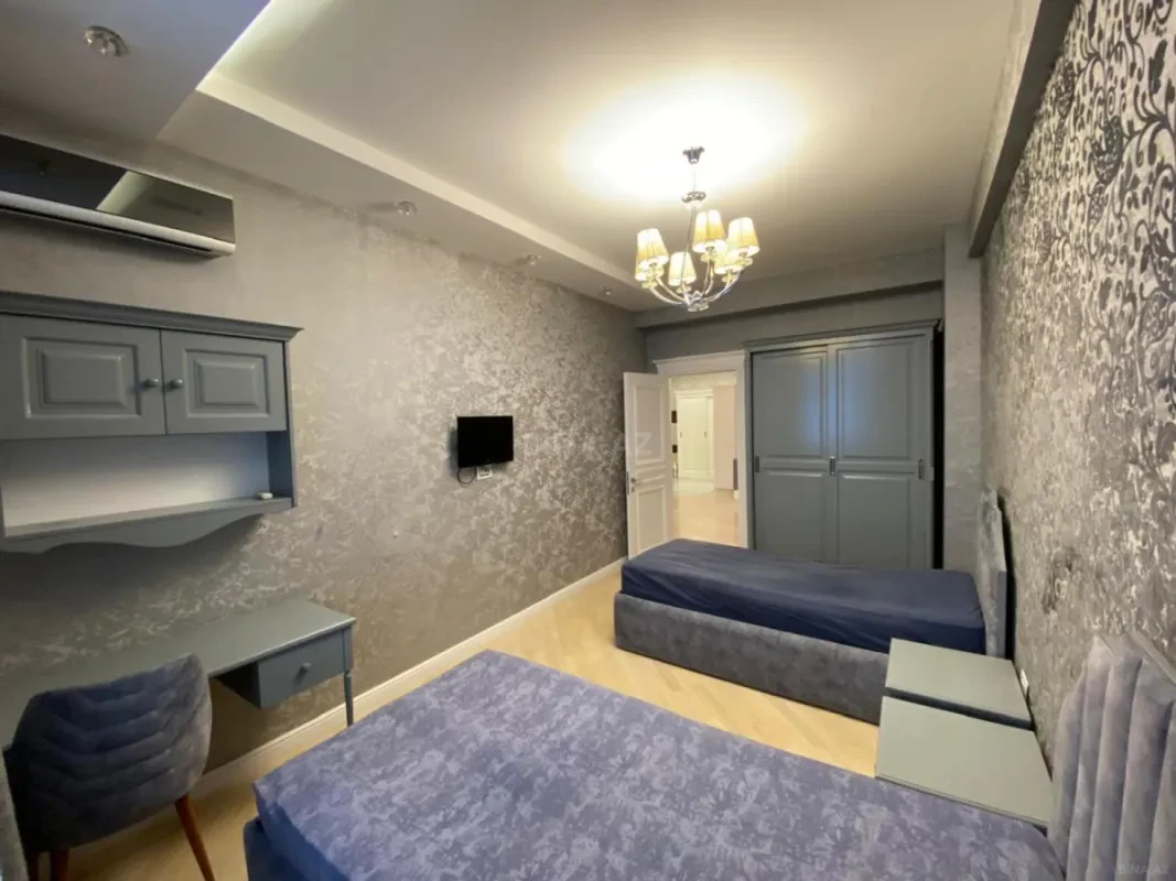 Kirayə verilir 3 otaqlı mənzil 150 m²