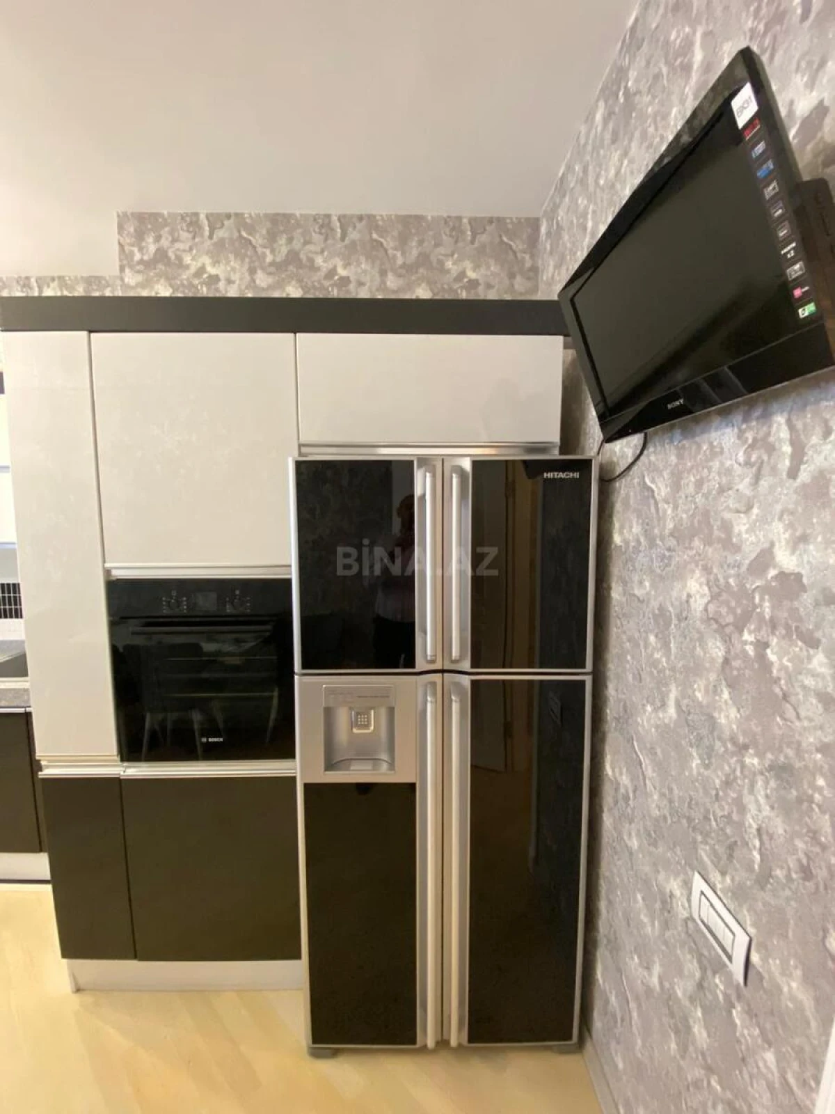 Kirayə verilir 3 otaqlı mənzil 150 m²