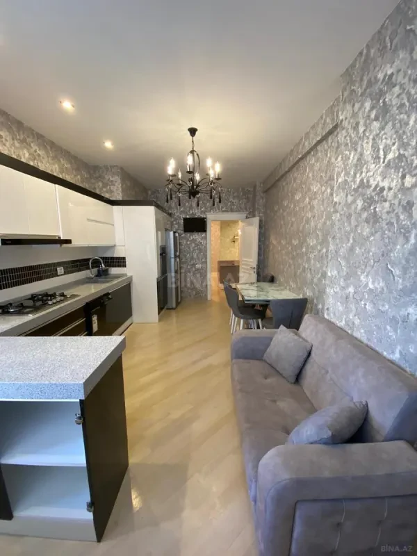 Kirayə verilir 3 otaqlı mənzil 150 m²
