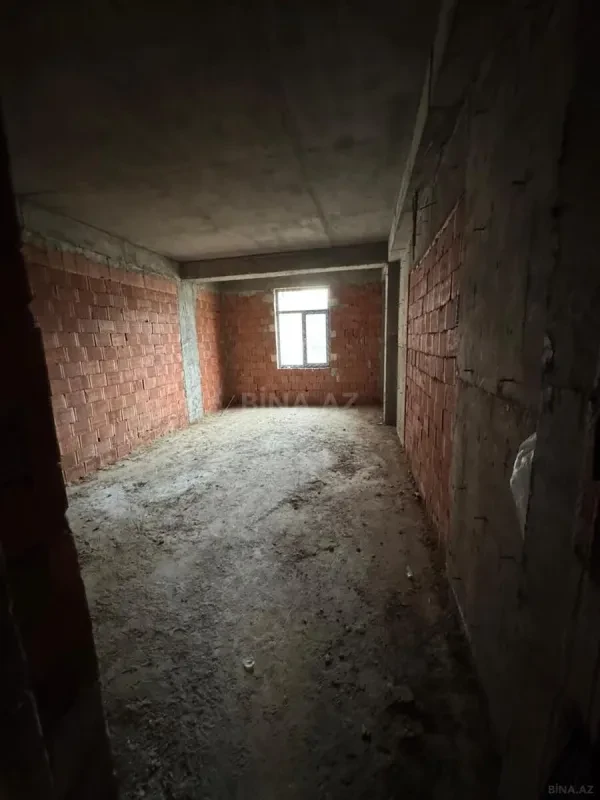 Satılır 1 otaqlı mənzil 77 m²