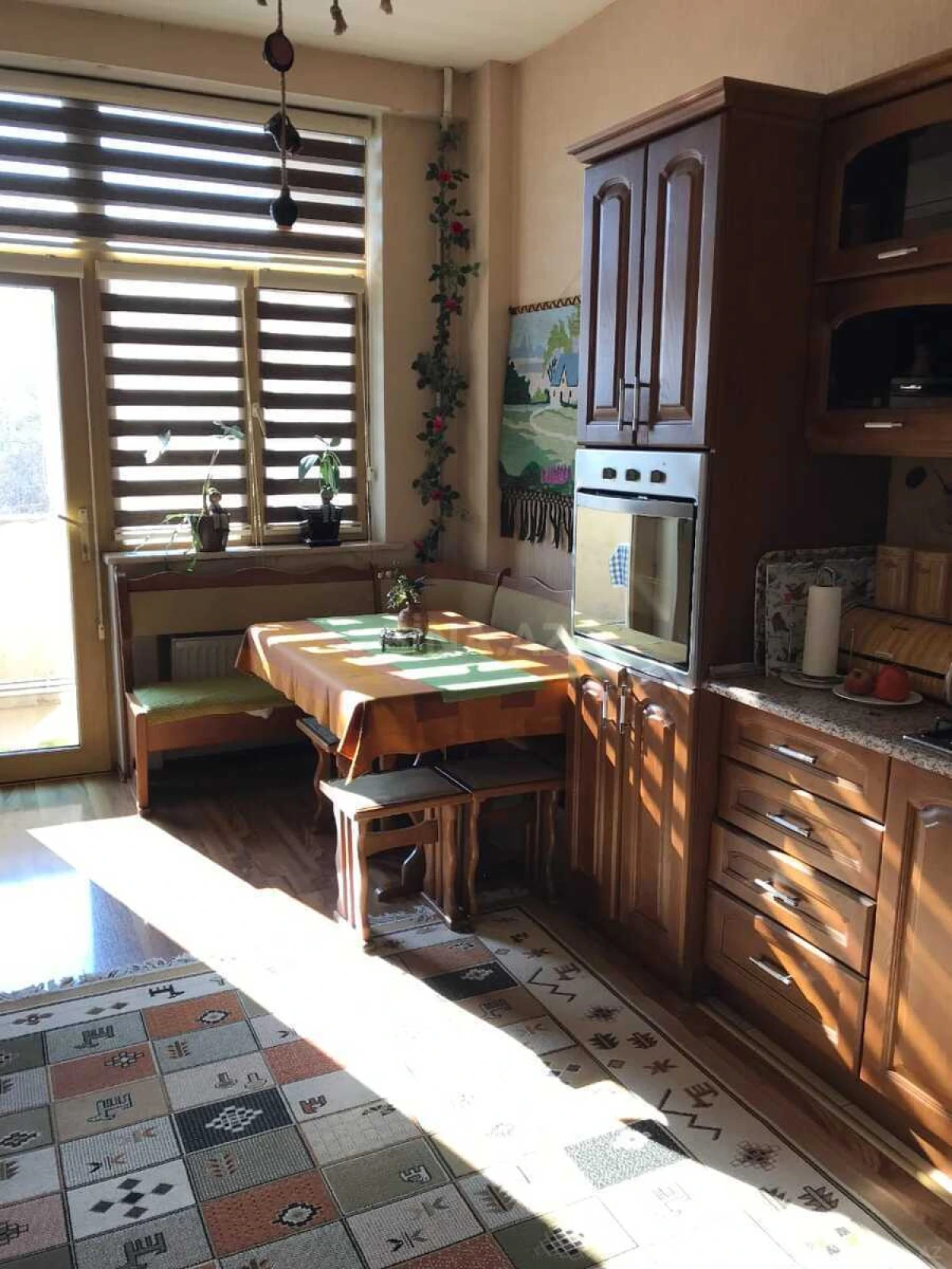 Kirayə verilir 2 otaqlı mənzil 90 m²