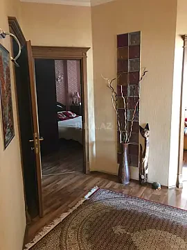 Kirayə verilir 2 otaqlı mənzil 90 m²