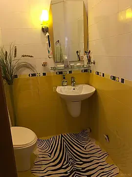 Kirayə verilir 2 otaqlı mənzil 90 m²