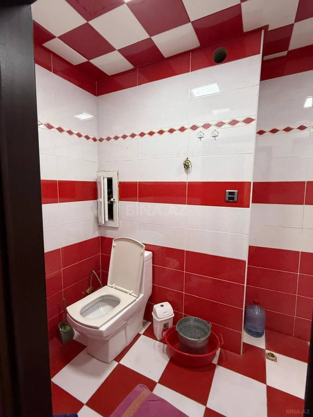 Satılır 2 otaqlı mənzil 75 m²