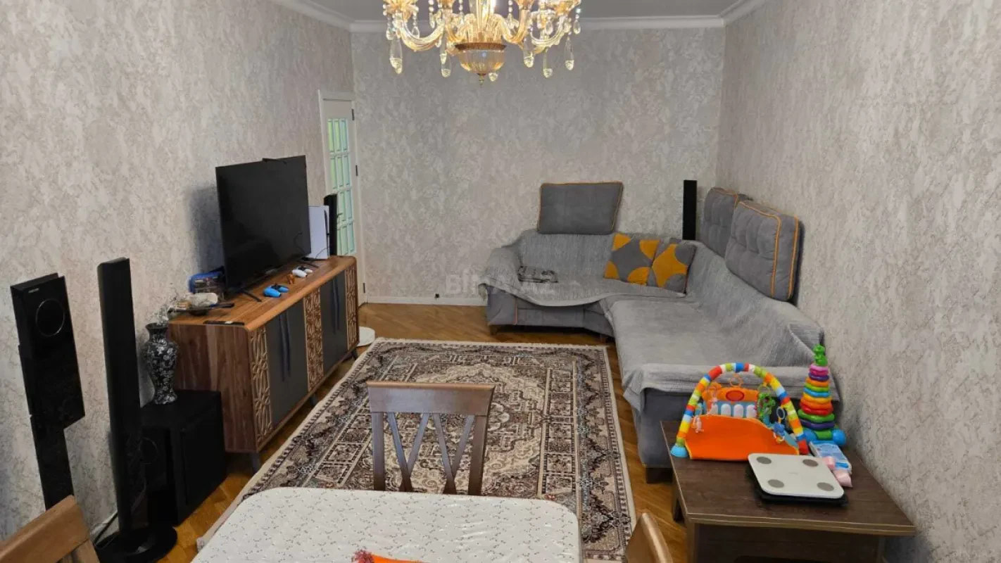 Satılır 3 otaqlı mənzil 100 m²