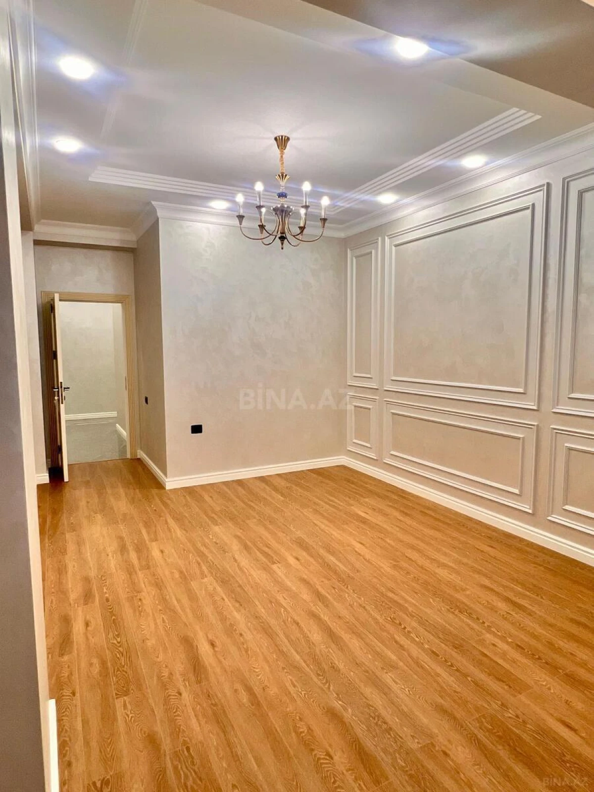 Satılır 3 otaqlı mənzil 116 m²