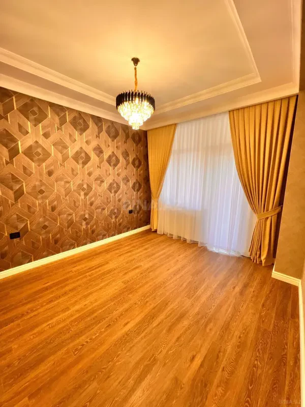 Satılır 3 otaqlı mənzil 116 m²