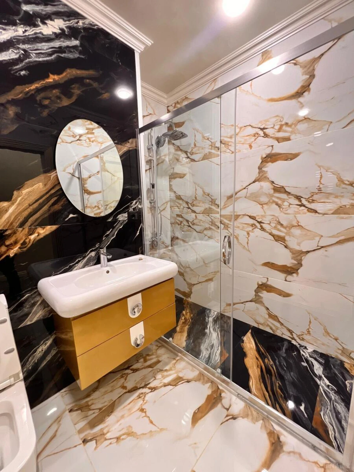 Satılır 3 otaqlı mənzil 116 m²