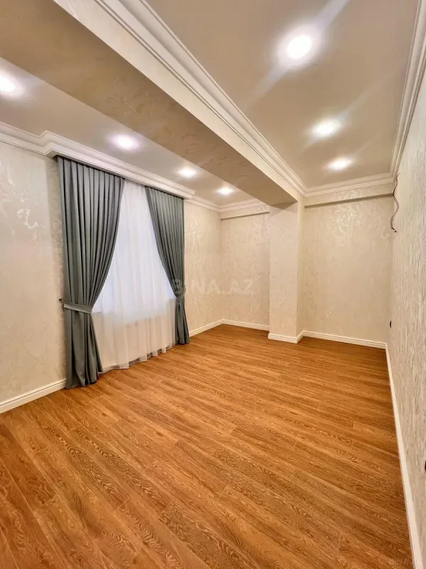 Satılır 3 otaqlı mənzil 116 m²