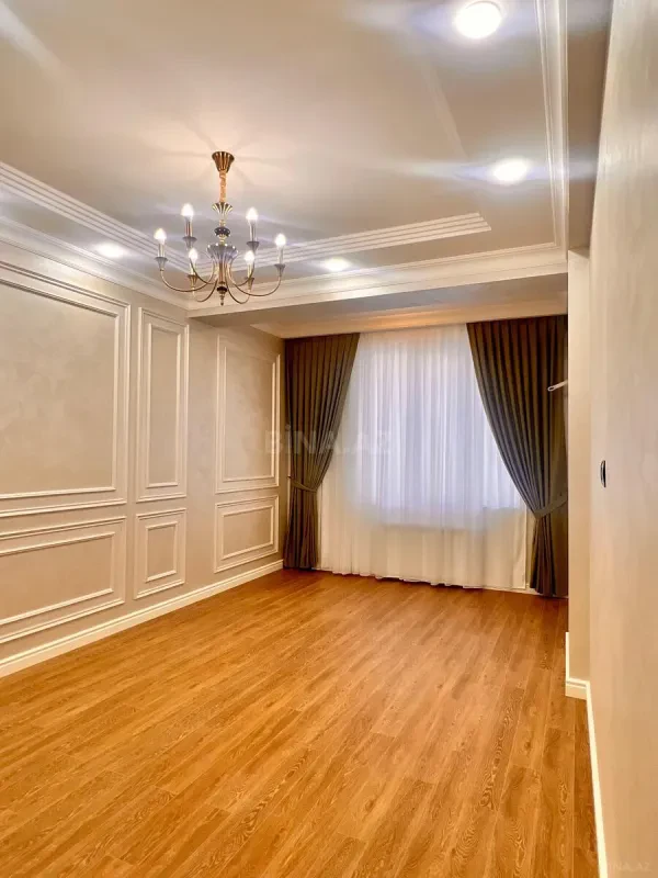 Satılır 3 otaqlı mənzil 116 m²