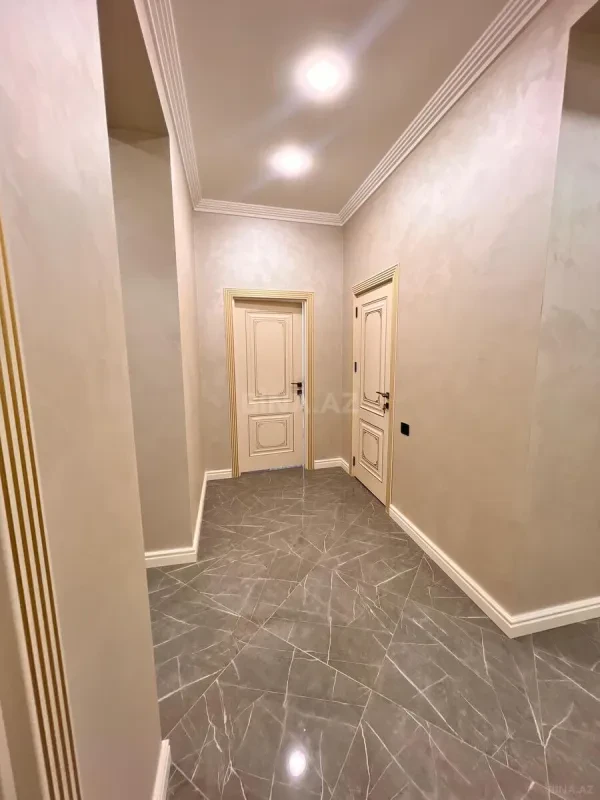 Satılır 3 otaqlı mənzil 116 m²