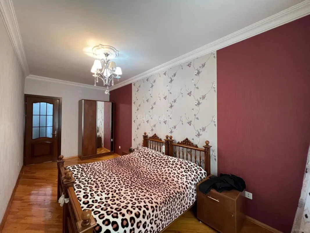 Satılır 3 otaqlı mənzil 100 m²