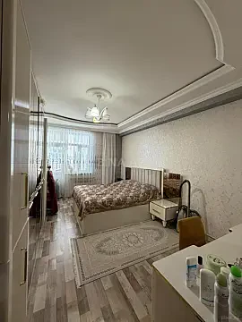Satılır 2 otaqlı mənzil 67 m²