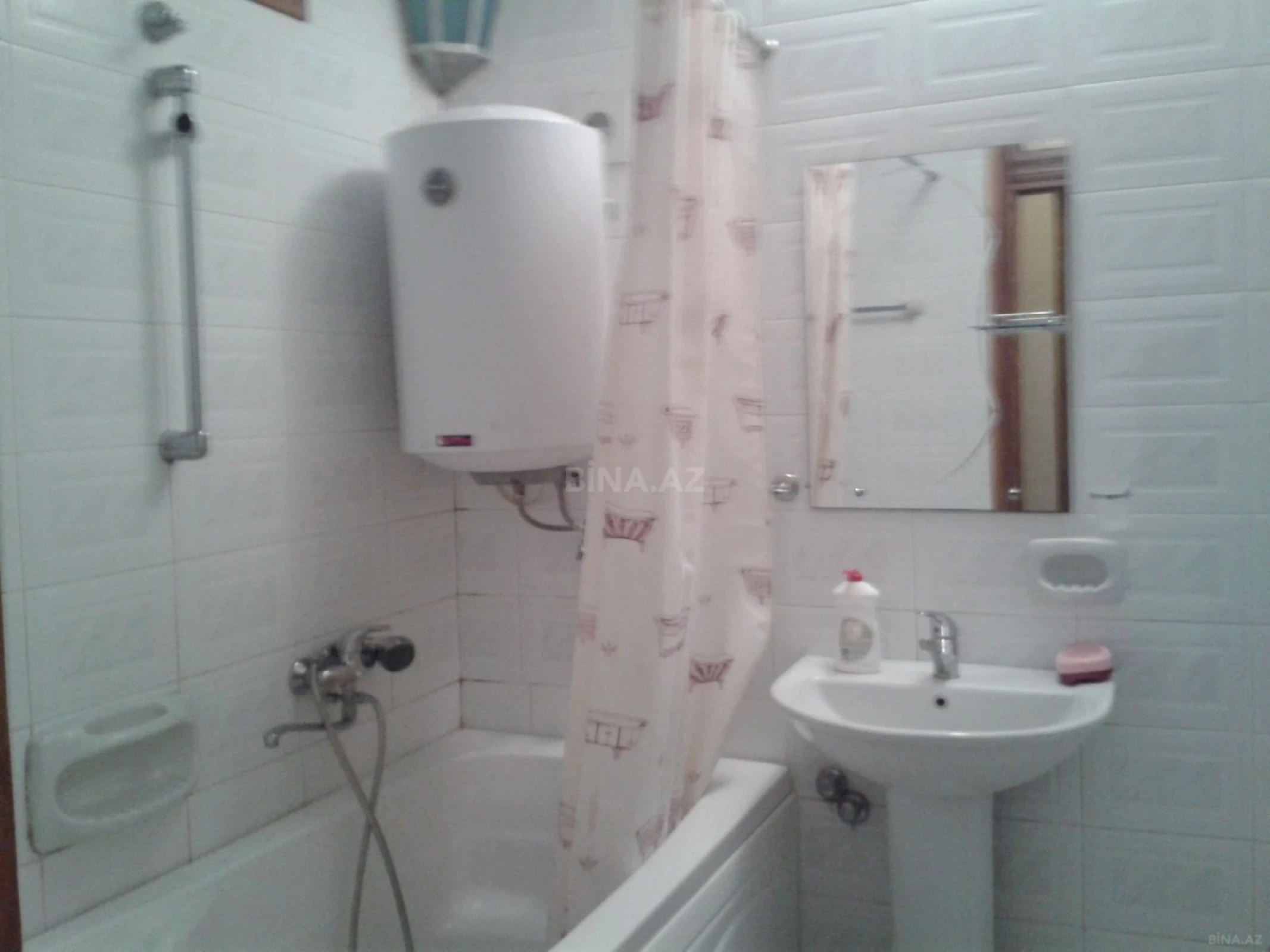 Kirayə verilir 3 otaqlı mənzil 77 m²
