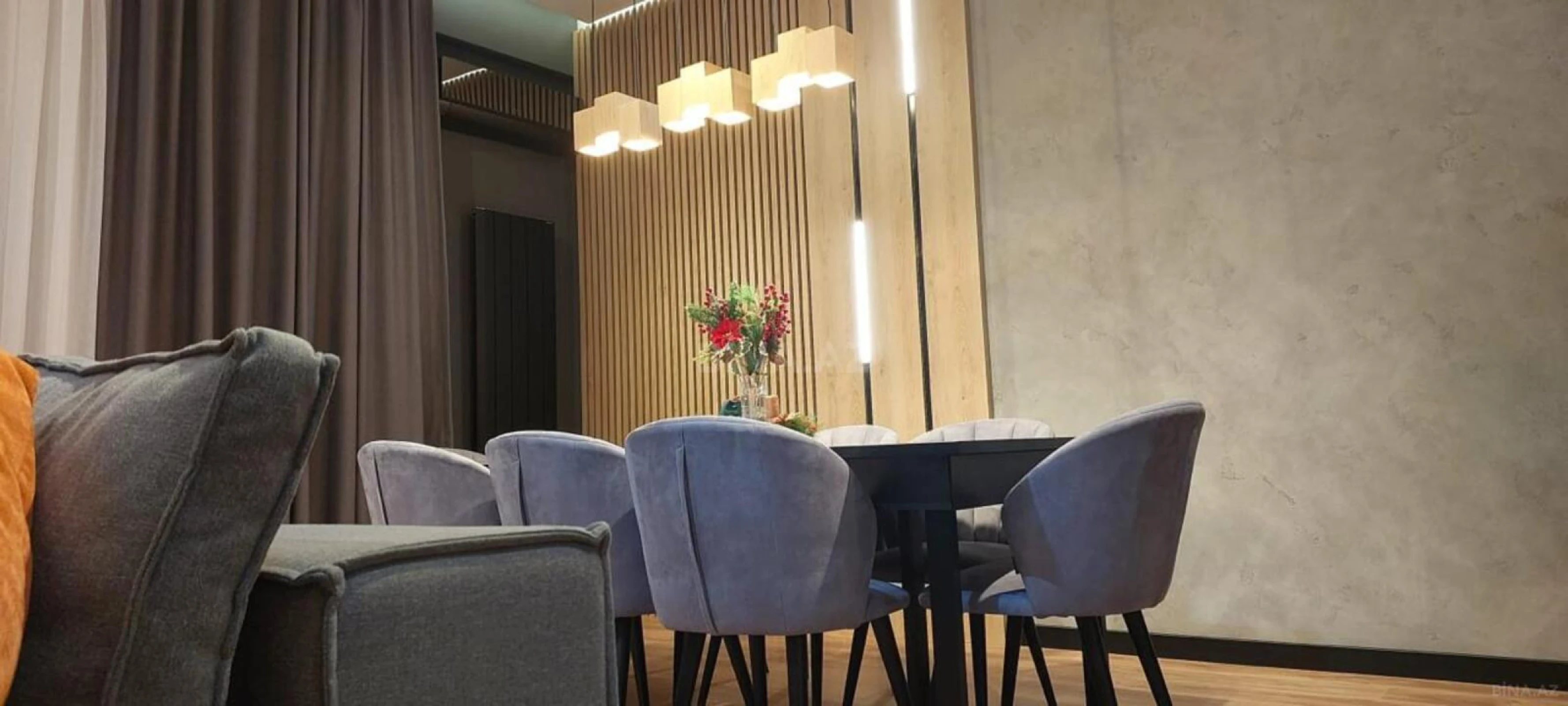 Satılır 3 otaqlı mənzil 130 m²