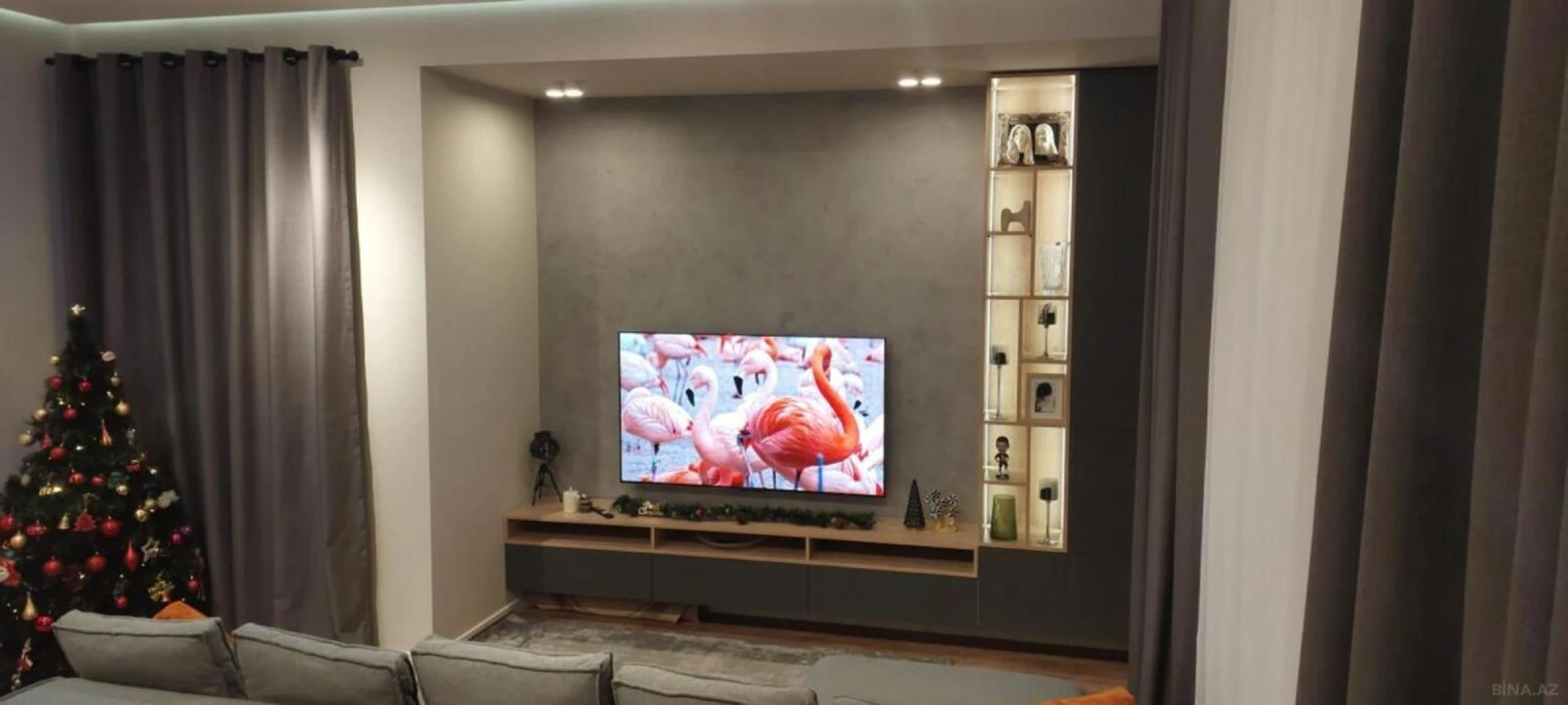 Satılır 3 otaqlı mənzil 130 m²