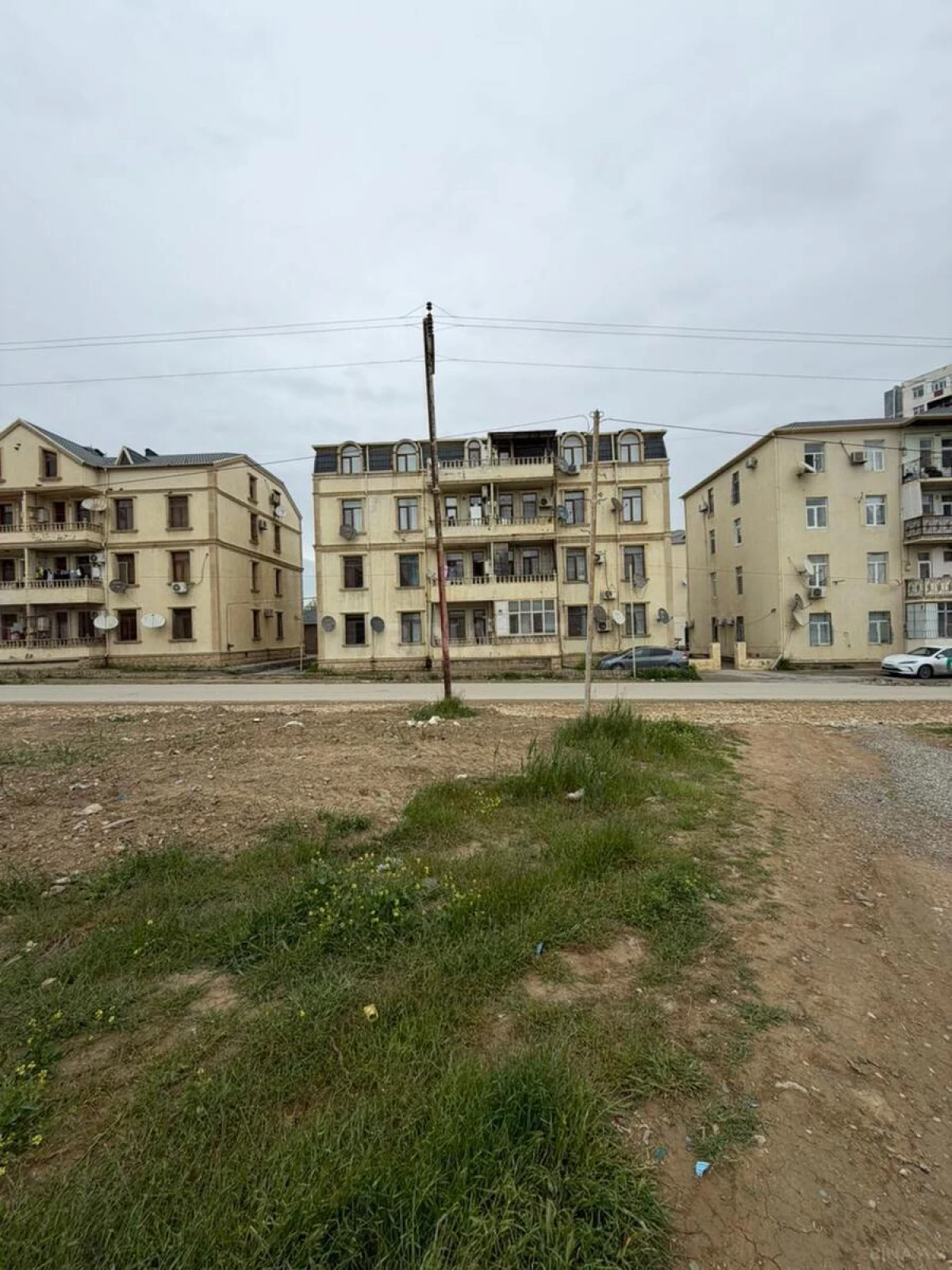 Satılır 2 otaqlı mənzil 42 m²
