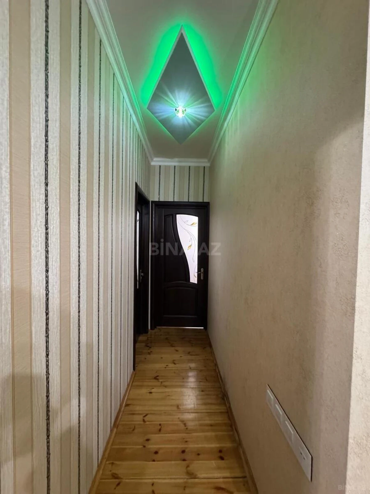 Satılır 2 otaqlı mənzil 65 m²