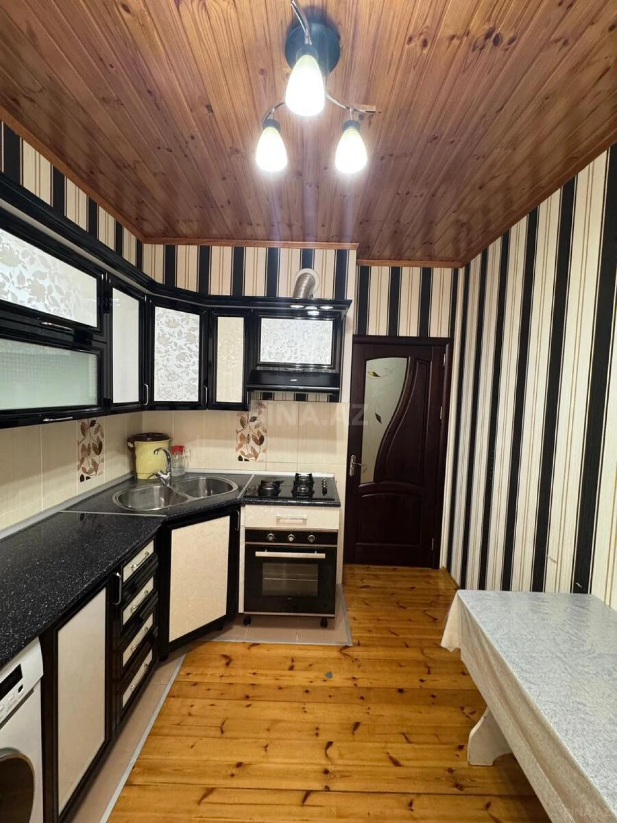 Satılır 2 otaqlı mənzil 65 m²