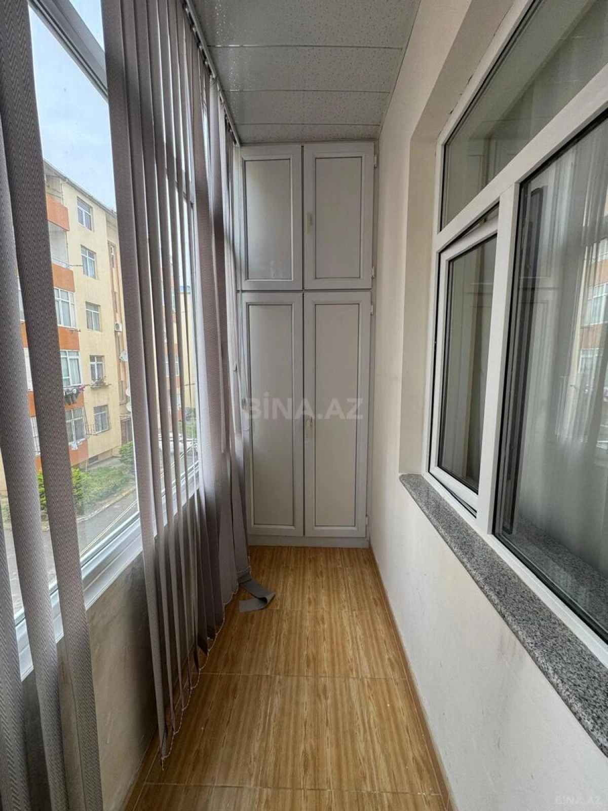 Satılır 2 otaqlı mənzil 65 m²