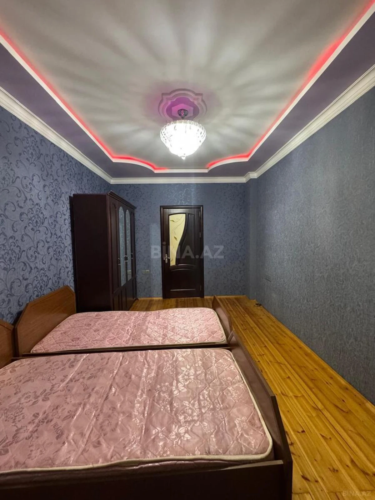 Satılır 2 otaqlı mənzil 65 m²