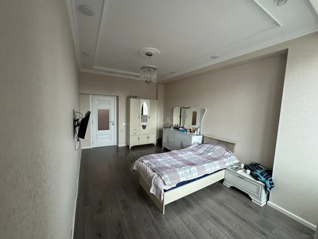 Satılır 3 otaqlı mənzil 94 m²