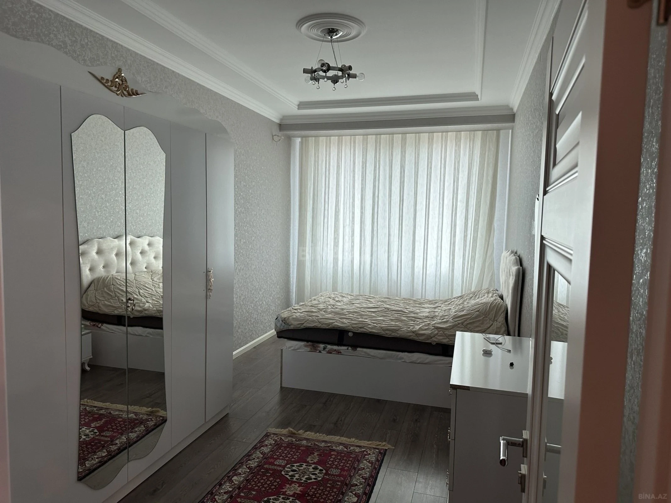 Satılır 3 otaqlı mənzil 94 m²