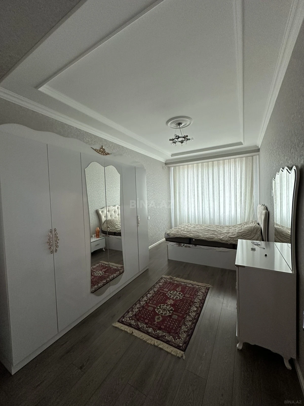 Satılır 3 otaqlı mənzil 94 m²