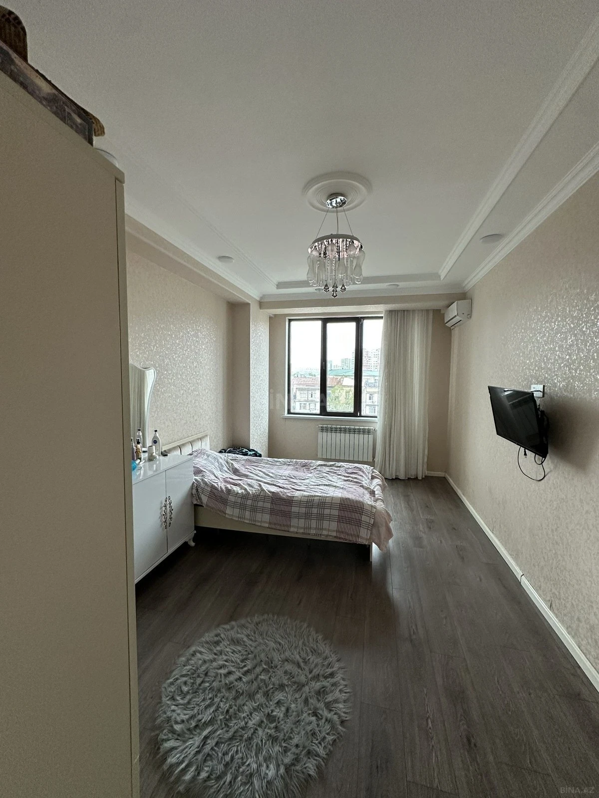 Satılır 3 otaqlı mənzil 94 m²