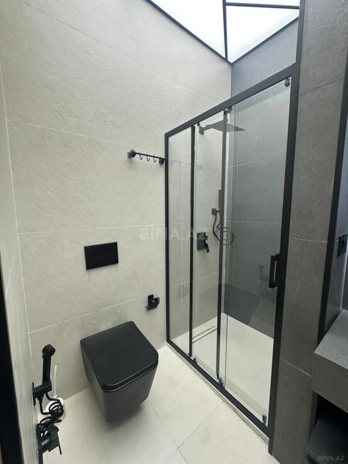 Kirayə verilir 3 otaqlı mənzil 100 m²