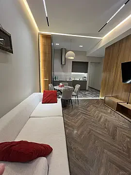 Kirayə verilir 2 otaqlı mənzil 60 m²