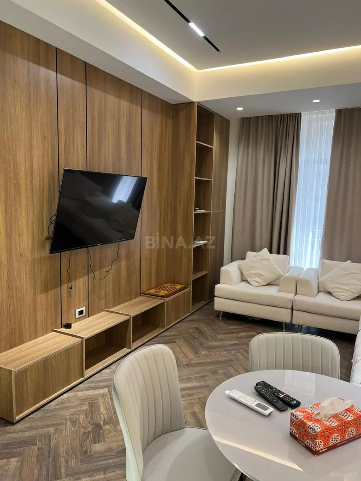 Kirayə verilir 2 otaqlı mənzil 60 m²