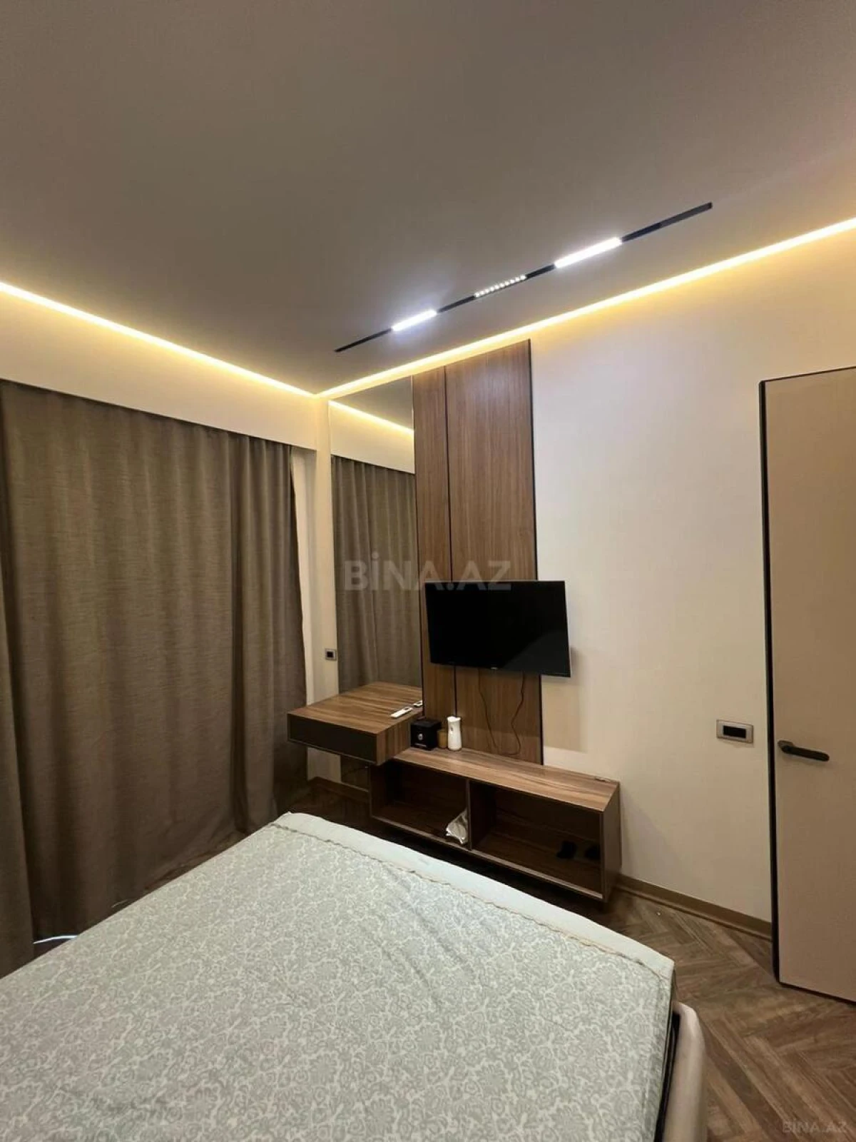 Kirayə verilir 2 otaqlı mənzil 60 m²