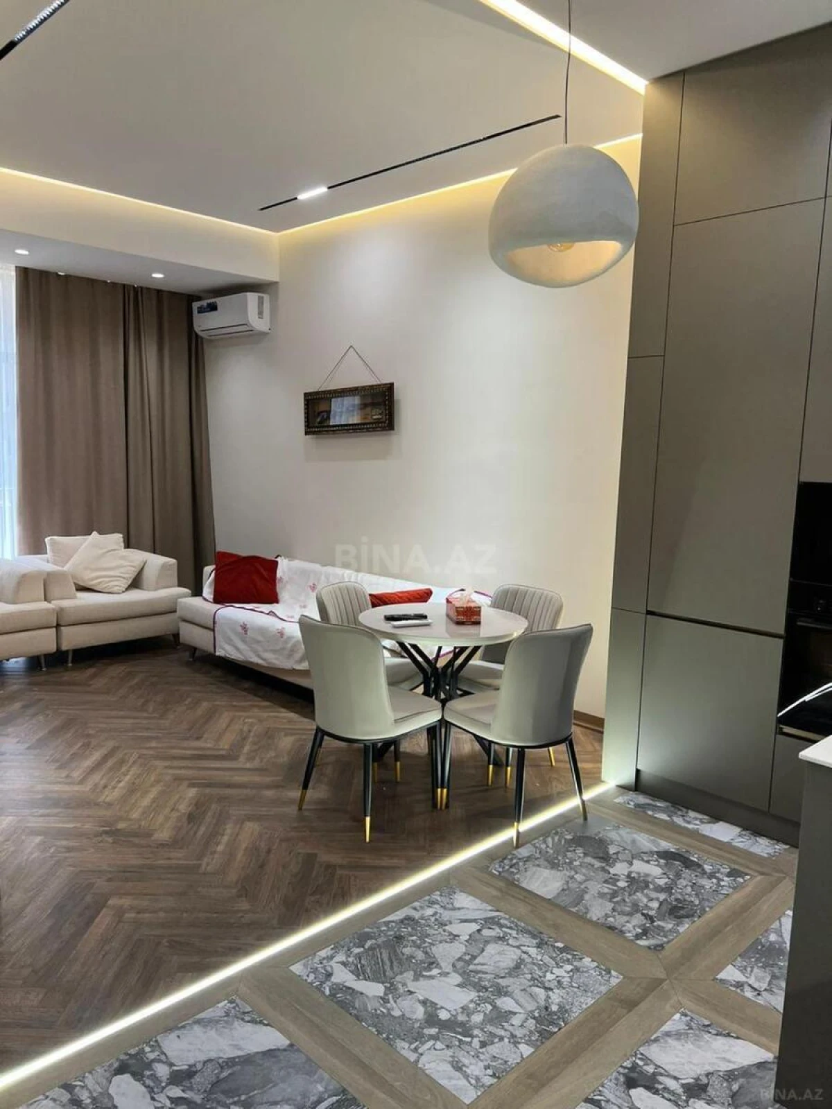 Kirayə verilir 2 otaqlı mənzil 60 m²