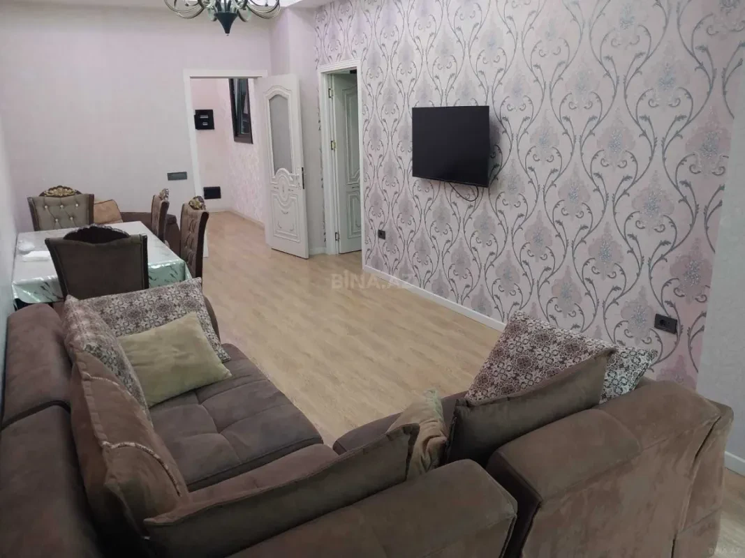Kirayə verilir 2 otaqlı mənzil 88 m²