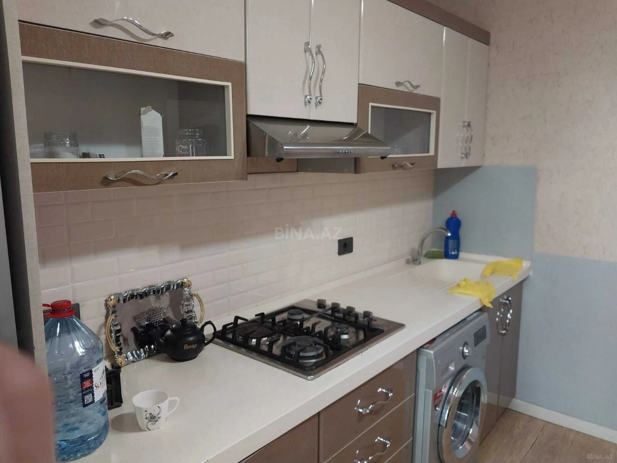 Kirayə verilir 2 otaqlı mənzil 88 m²