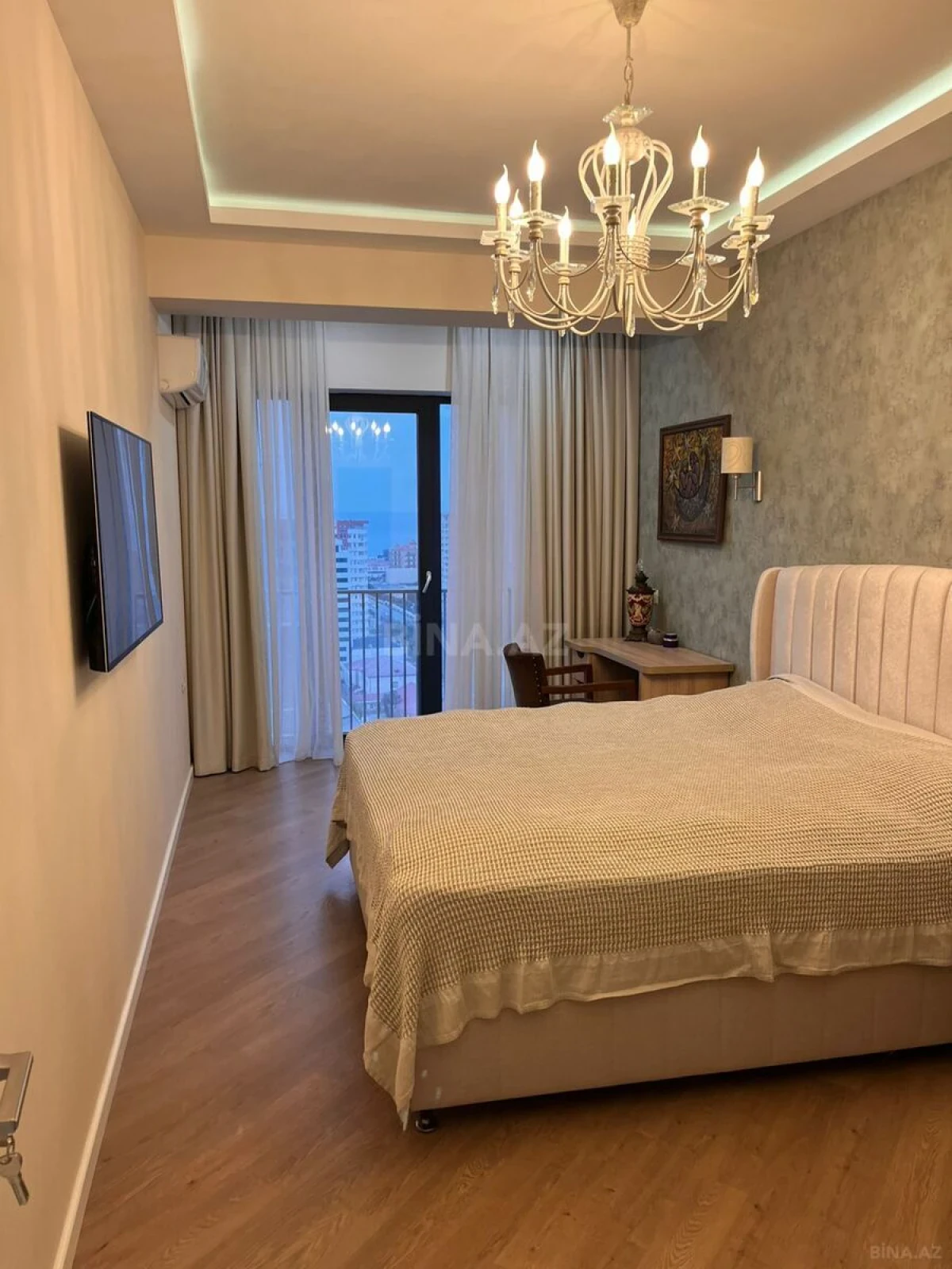 Satılır 3 otaqlı mənzil 95 m²