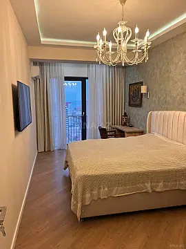 Satılır 3 otaqlı mənzil 95 m²