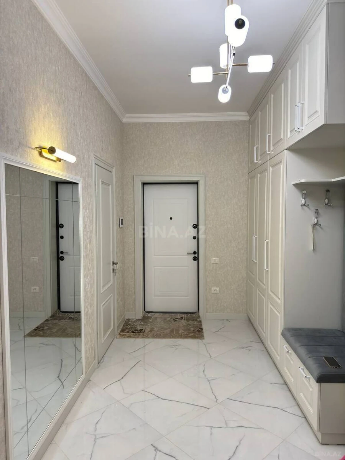 Kirayə verilir 3 otaqlı mənzil 120 m²