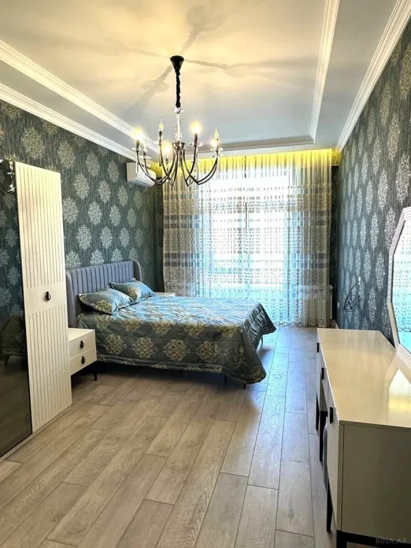 Kirayə verilir 3 otaqlı mənzil 120 m²